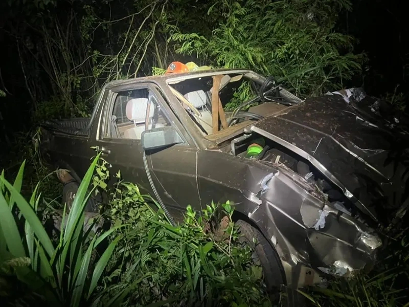 Motorista abandona veículo com alerta de furto na PR-486, em Tupãssi