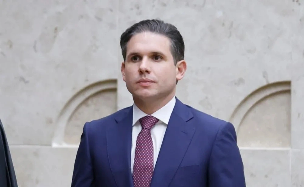 Hugo Motta anuncia que PEC da Segurança será votada na próxima semana