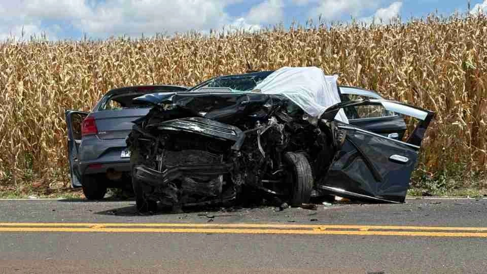 Motorista morre e outro fica ferido em batida frontal na PR-281, em São Jorge D’Oeste