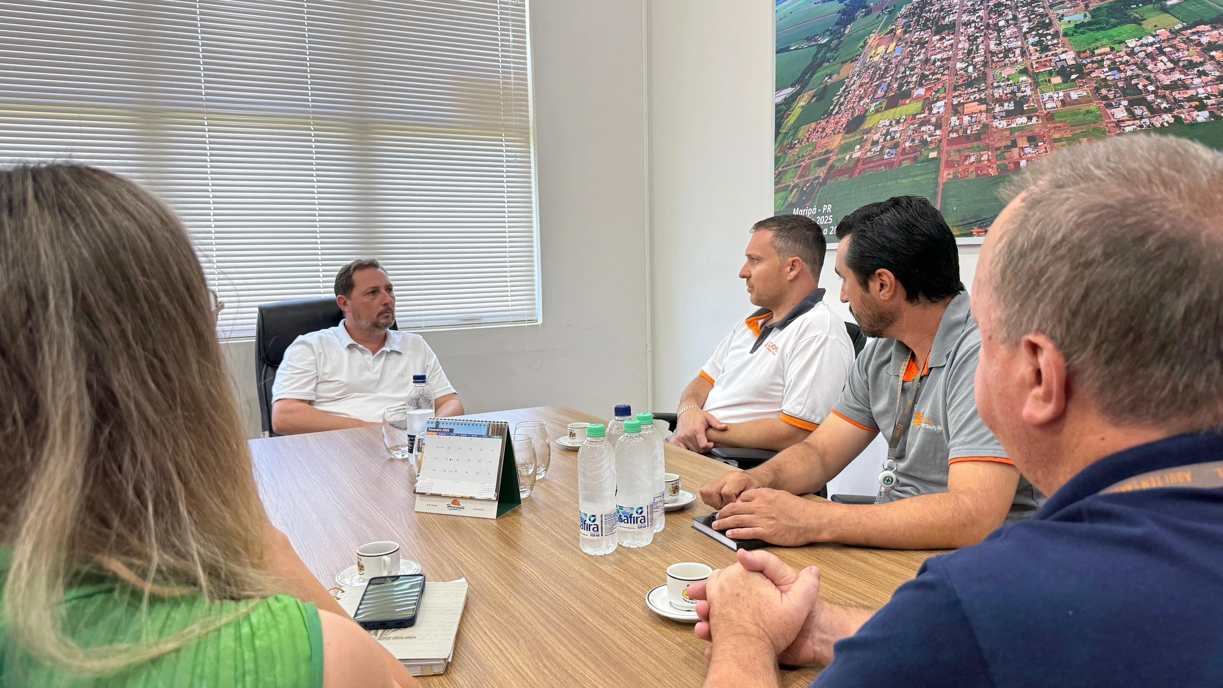 Prefeito de Maripá recebe equipe da Copel para tratar de melhorias no fornecimento de energia