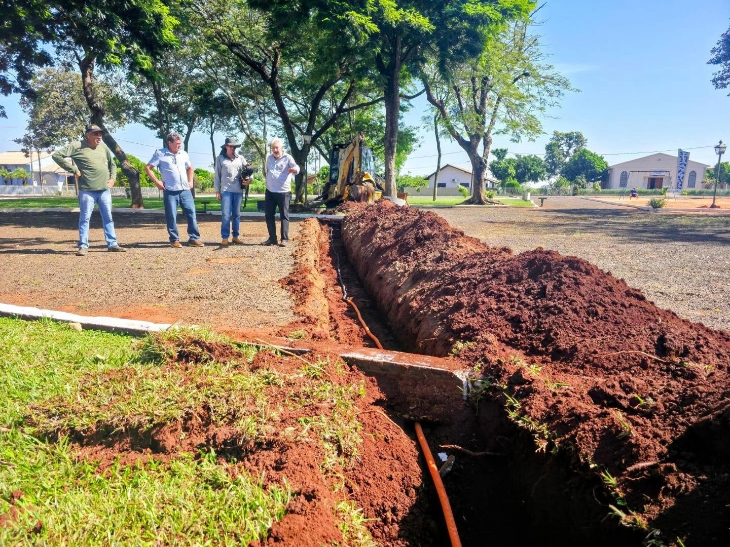 Praça Willy Barth recebe serviços de manutenção e melhorias em Planalto do Oeste