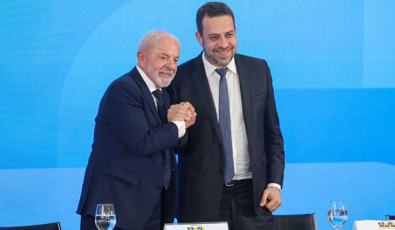 PSOL rejeita federação com PT e impõe derrota a Lula e Boulos