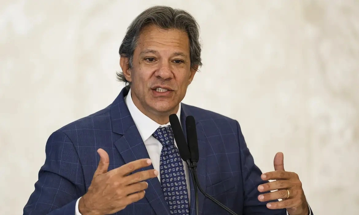 Haddad confirma saída da Fazenda na próxima semana para disputar eleições