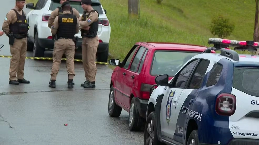 Homem é assassinado a tiros, na frente de crianças, enquanto deixava filho na creche, no PR