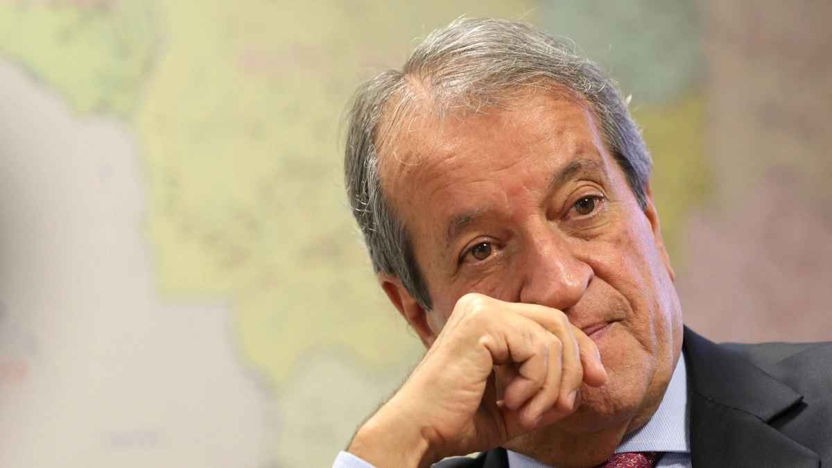 "Não podemos ficar sem palanque no Paraná", defende Valdemar