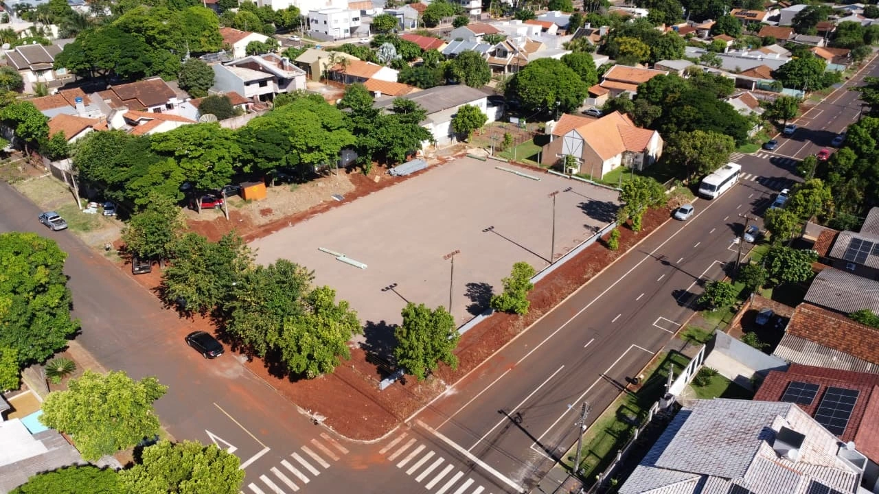 Obras do campo Society no bairro Alvorada avançam em Marechal Cândido Rondon